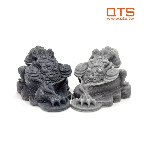 QTS Stone เป็นเรซินที่รักษาด้วยรังสียูวีได้ ซึ่งเหมาะสำหรับอุปกรณ์การขึ้นรูป 3 มิติที่มีความยาวคลื่น 395~405 นาโนเมตร เรซินนี้สามารถใช้งานร่วมกับเครื่องพิมพ์ 3 มิติ